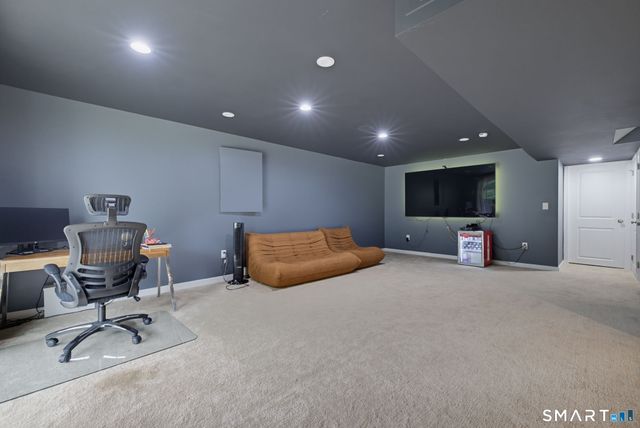11 Red Rock Lane, Manchester, CT 06042