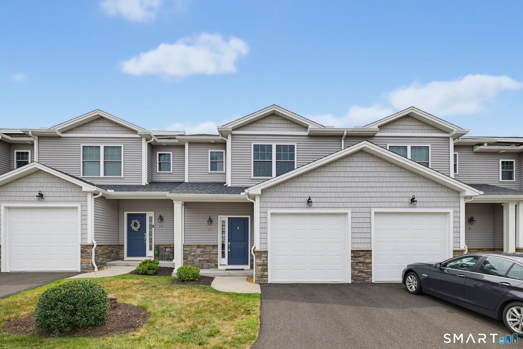 11 Red Rock Lane, Manchester, CT 06042