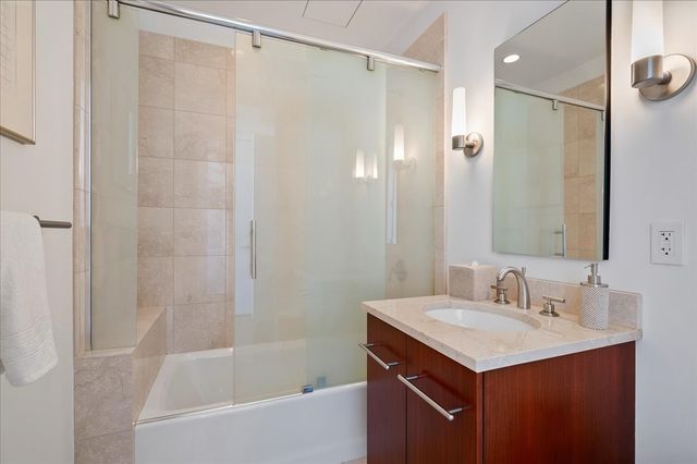 401 N Wabash Avenue 44A, Chicago, IL 60611