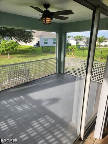 1627 S Gator CIR, Cape Coral, FL 33909