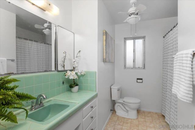 4711 Austin, San Diego, CA 92115