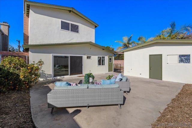 4711 Austin, San Diego, CA 92115