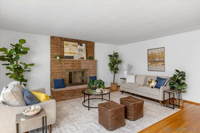 4711 Austin, San Diego, CA 92115