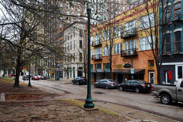 107 S Court Ave Apt 203, Memphis, TN 38103