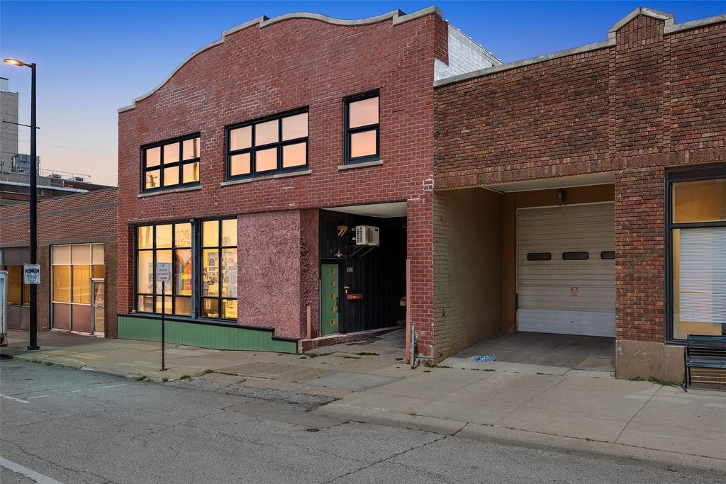 608 2nd Avenue SE, Cedar Rapids, IA 52401
