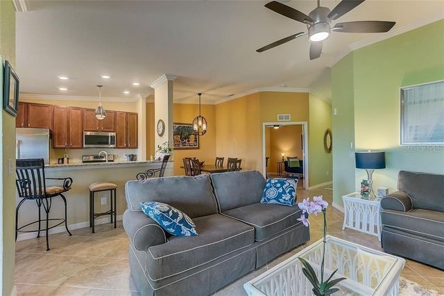 5517 PALMER CIRCLE 203, Bradenton, FL 34211