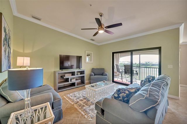 5517 PALMER CIRCLE 203, Bradenton, FL 34211