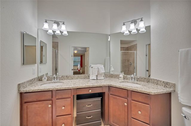 5517 PALMER CIRCLE 203, Bradenton, FL 34211