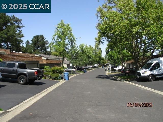 1894 Cannon Dr, Walnut Creek, CA 94597