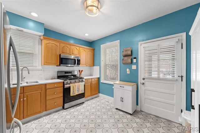 6118 Newport Avenue, St Louis, MO 63116