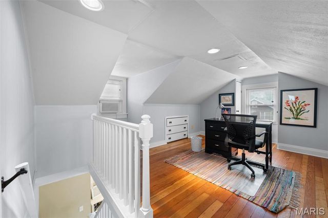 6118 Newport Avenue, St Louis, MO 63116