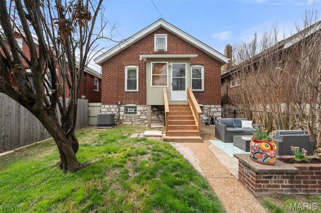 6118 Newport Avenue, St Louis, MO 63116
