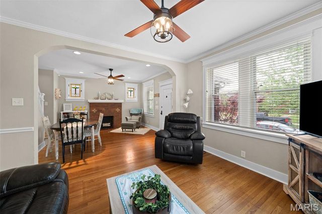 6118 Newport Avenue, St Louis, MO 63116