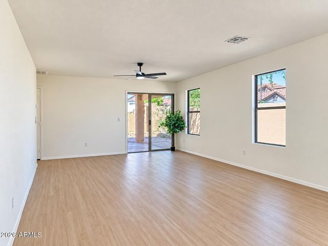 3404 S CHAPARRAL Road, Apache Junction, AZ 85119
