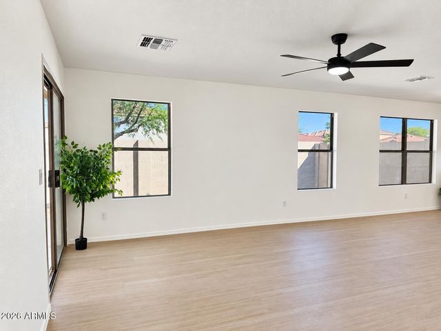 3404 S CHAPARRAL Road, Apache Junction, AZ 85119
