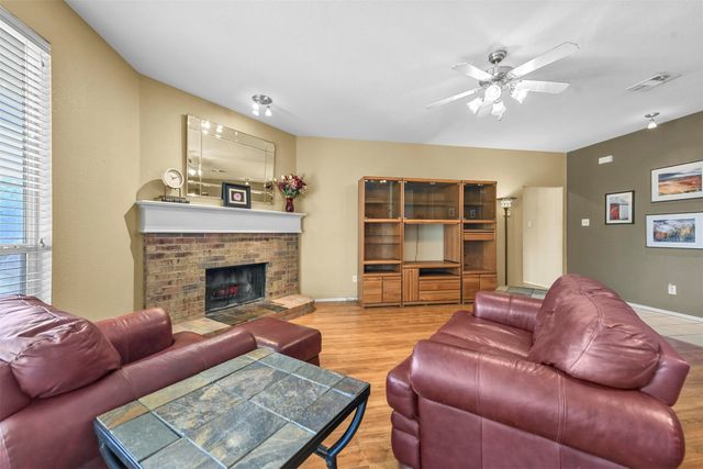 201 Tripp Trail, Denton, TX 76207