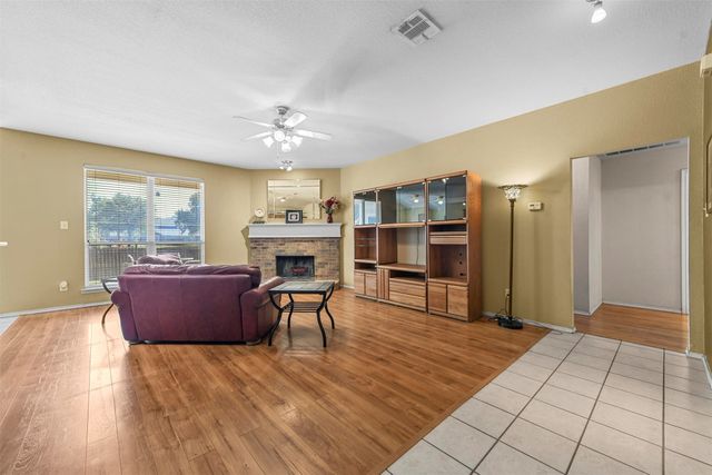 201 Tripp Trail, Denton, TX 76207