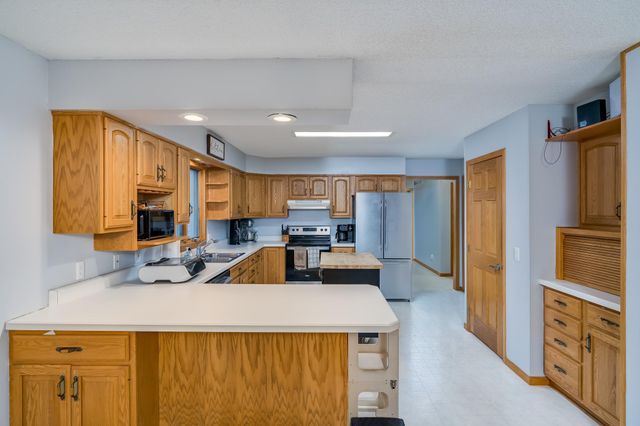 18512 568th Avenue, Mankato, MN 56001