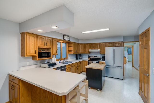 18512 568th Avenue, Mankato, MN 56001
