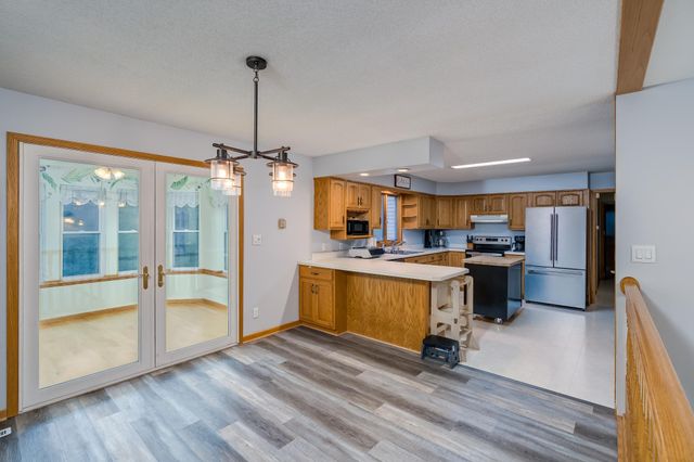 18512 568th Avenue, Mankato, MN 56001