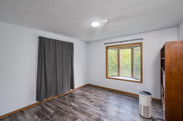 18512 568th Avenue, Mankato, MN 56001