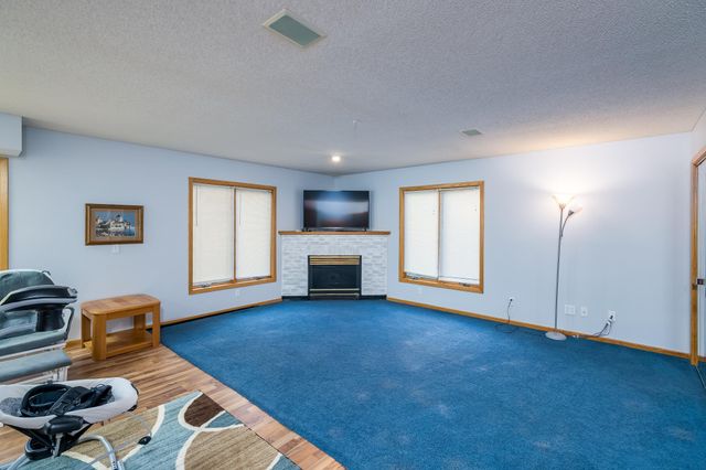 18512 568th Avenue, Mankato, MN 56001