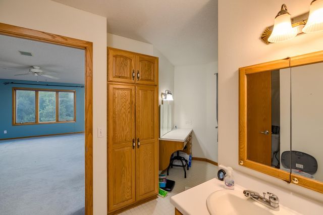 18512 568th Avenue, Mankato, MN 56001