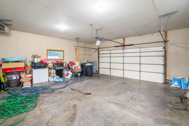 18512 568th Avenue, Mankato, MN 56001