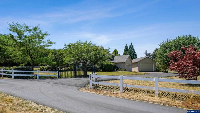 4645 Stauber Ln SE, Salem, OR 97317