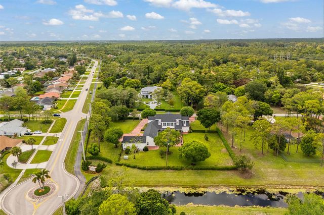 14990 Horseshoe Trace, Wellington, FL 33414