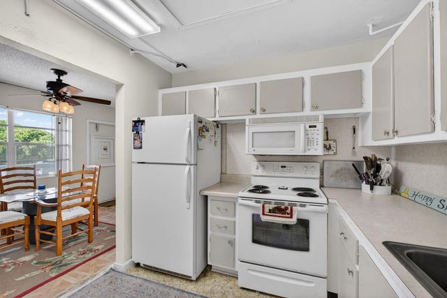 348 Wellington H, West Palm Beach, FL 33417