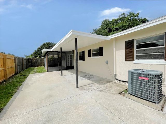 1003 CORNWALL COURT, Brandon, FL 33510
