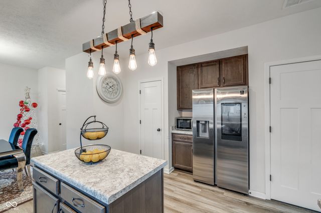 6936 Sonora Boulevard, Clermont, IN 46234