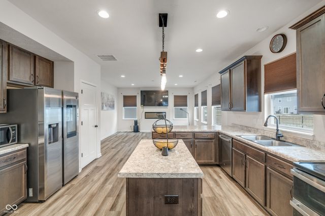 6936 Sonora Boulevard, Clermont, IN 46234