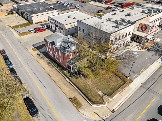 801 Franklin St, Clarksville, TN 37040