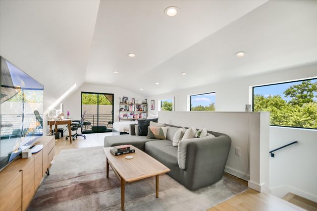 1100 Brass ST 1, Austin, TX 78702