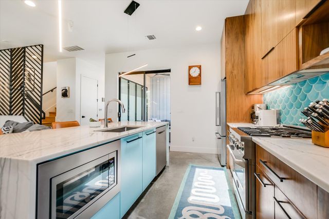 1100 Brass ST 1, Austin, TX 78702