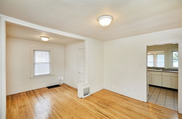 3511 49th Street, Des Moines, IA 50310