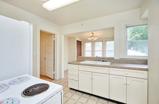 3511 49th Street, Des Moines, IA 50310