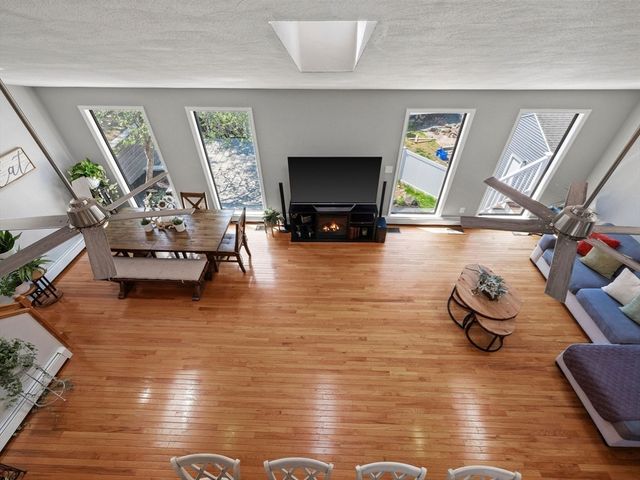 5 Bradford Ter, Saugus, MA 01906