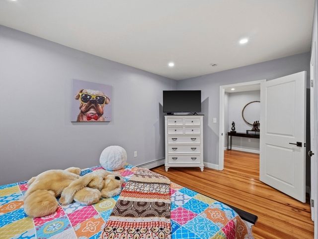 5 Bradford Ter, Saugus, MA 01906