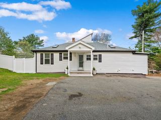 5 Bradford Ter, Saugus, MA 01906