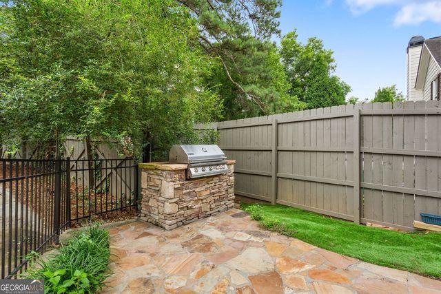 608 Concord Lake Lane SE, Smyrna, GA 30082