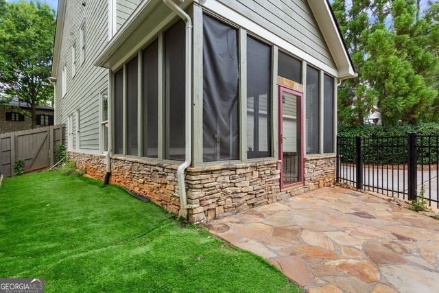 608 Concord Lake Lane SE, Smyrna, GA 30082