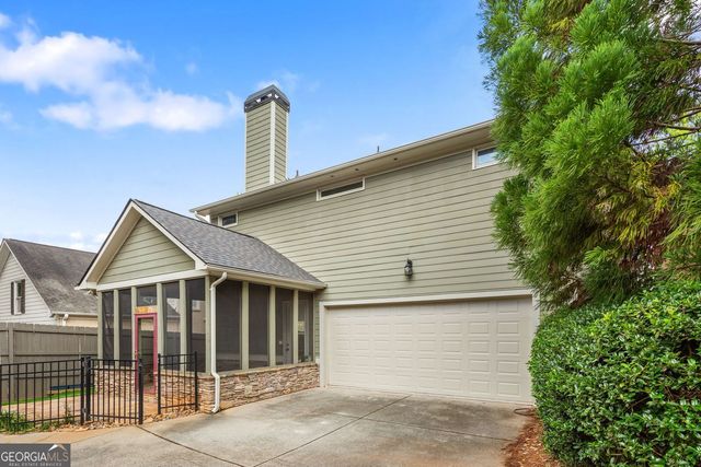 608 Concord Lake Lane SE, Smyrna, GA 30082