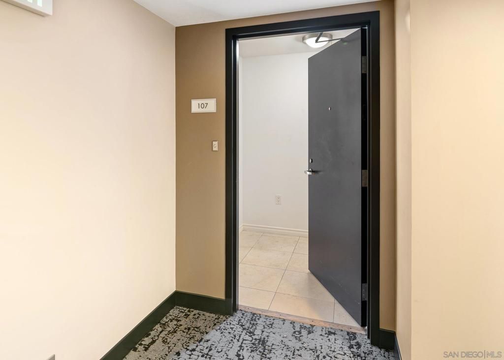 1431 Pacific Hwy 107, San Diego, CA 92101 — photo 3