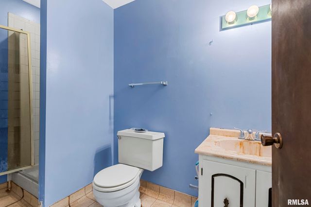 2491 W WASHINGTON Street, Springfield, IL 62702