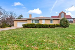 2491 W WASHINGTON Street, Springfield, IL 62702