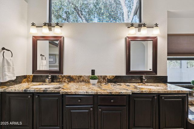 12512 E CORTEZ Drive, Scottsdale, AZ 85259