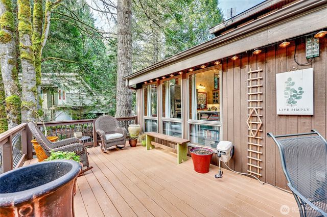 121 Machias Loop, Port Ludlow, WA 98365